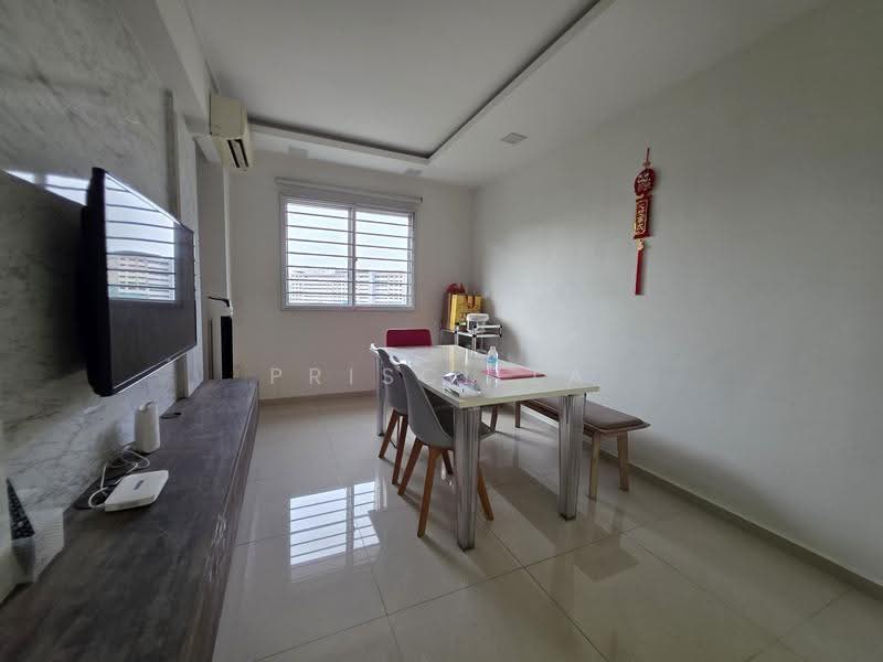 491C Tampines Street 45, 491C Tampines Street 45, Pasir Ris / Tampines, 4 Bedrooms, 1,313 sqft, HDB Flat For Sale, by Priscilla Low, 500262910 - Dining Room - PropertyGuru.com.sg