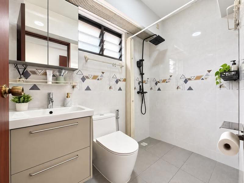 28D Dover Crescent, 28D Dover Crescent, Buona Vista / West Coast / Clementi New Town, 4 Bedrooms, 1,335 sqft, HDB Flat For Sale, by Lee Hui Jun (Joy), 500262916 - Master Bath - PropertyGuru.com.sg