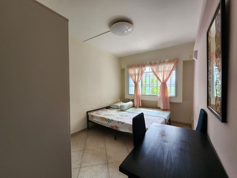 419 Canberra Road, 419 Canberra Road, Sembawang / Yishun, Room Rental, 100 sqft, HDB Flat For Rent, by June Lim, 500262921 - Bedroom - PropertyGuru.com.sg
