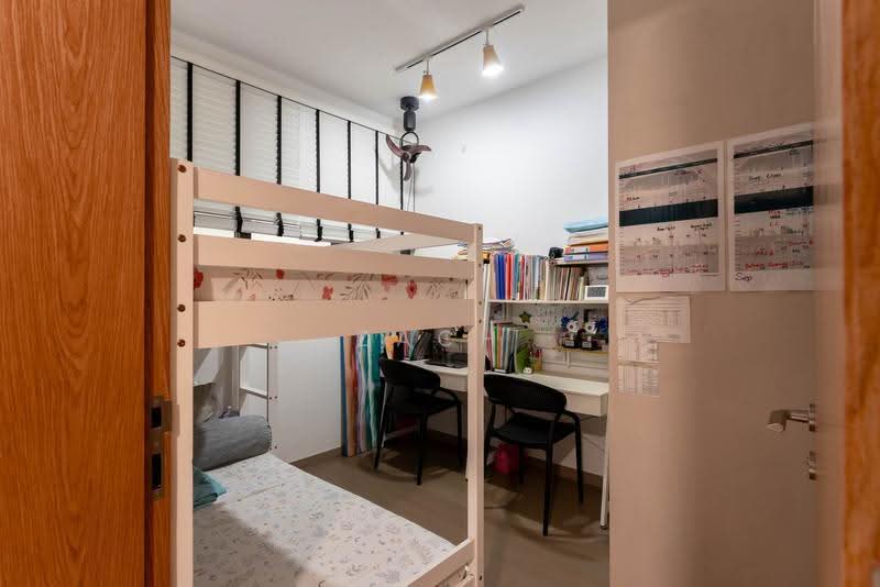 Penrose, 30 Sims Drive, Eunos / Geylang / Paya Lebar, 2 Bedrooms, 710 sqft, Condominium For Sale, by Zach Tan, 500262926 - Bedroom - PropertyGuru.com.sg
