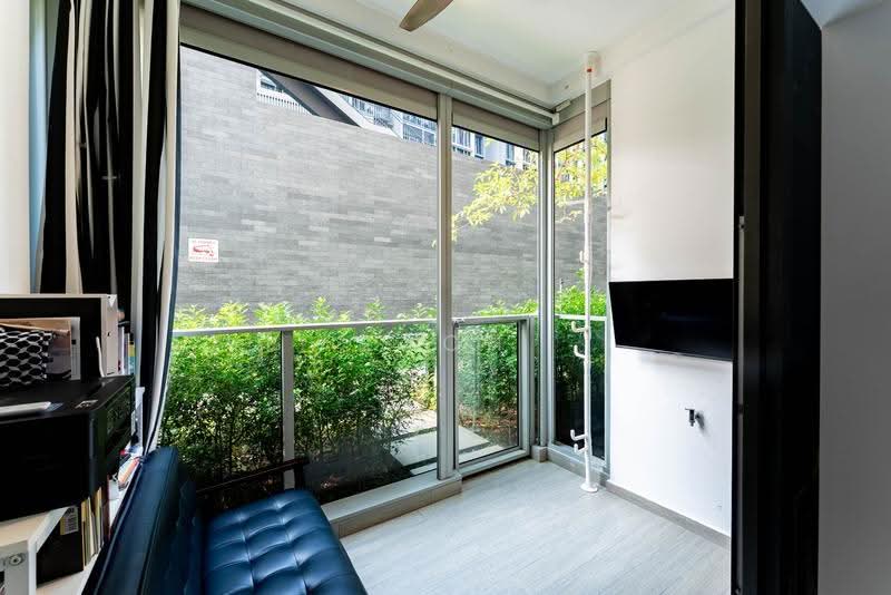 Penrose, 30 Sims Drive, Eunos / Geylang / Paya Lebar, 2 Bedrooms, 710 sqft, Condominium For Sale, by Zach Tan, 500262926 - Balcony - PropertyGuru.com.sg