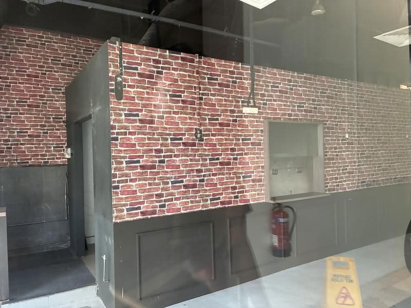 Alexandra Central, 321 Alexandra Road singapore, Alexandra / Commonwealth, 915 sqft, Food & Beverage For Sale, by Mike Cheah, 500262927 - Interior - CommercialGuru.com.sg
