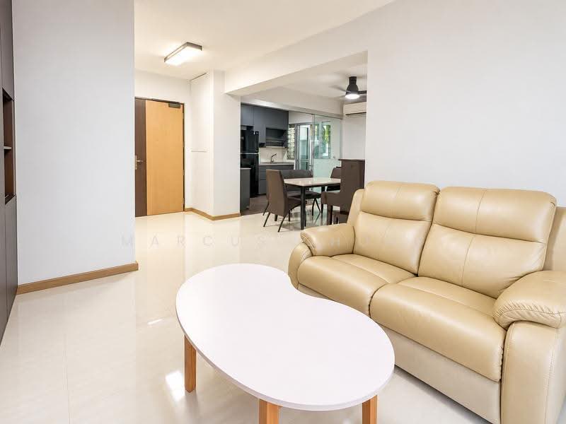 153A Bedok South Road, 153A Bedok South Road, Bedok / Upper East Coast, 3 Bedrooms, 1,001 sqft, HDB Flat For Sale, by Marcus Chong, 500262933 - Living Room - PropertyGuru.com.sg