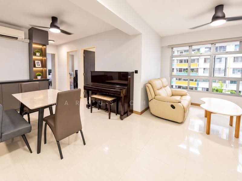 153A Bedok South Road, 153A Bedok South Road, Bedok / Upper East Coast, 3 Bedrooms, 1,001 sqft, HDB Flat For Sale, by Marcus Chong, 500262933 - Living Room - PropertyGuru.com.sg