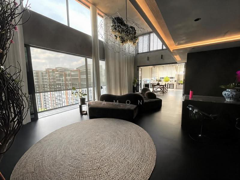 Coco Palms, 19 Pasir Ris Grove, Pasir Ris / Tampines, 5 Bedrooms, 2,928 sqft, Condominium For Sale, by Damon Chua, 500262938 - Living Room - PropertyGuru.com.sg