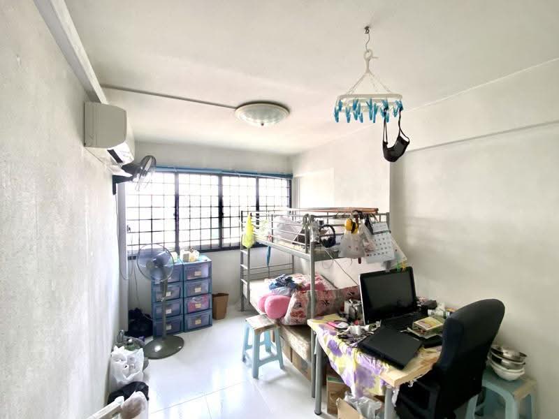 419 Yishun Avenue 11, 419 Yishun Avenue 11, Sembawang / Yishun, Room Rental, 160 sqft, HDB Flat For Rent, by Mei Oh, 500262942 - PropertyGuru.com.sg
