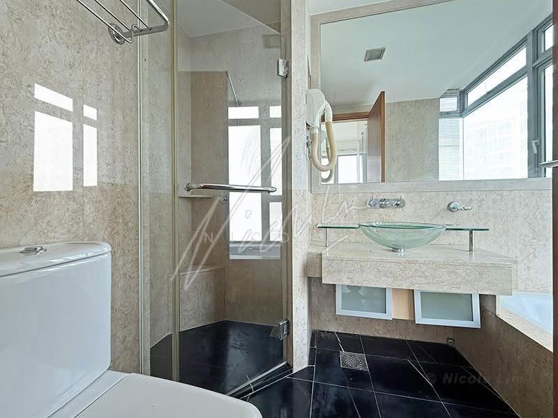 Caribbean at Keppel Bay, 46 Keppel Bay Drive, Harbourfront / Telok Blangah, 3 Bedrooms, 1,335 sqft, Condominium For Rent, by Nicole Lim, 500262950 - Master Bedroom Ensuite - PropertyGuru.com.sg