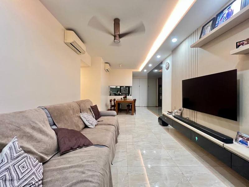 Kingsford Waterbay, 84 Upper Serangoon View, Hougang / Punggol / Sengkang, 3 Bedrooms, 1,109 sqft, Condominium For Rent, by Keith Tang, 500262955 - Living Room - PropertyGuru.com.sg