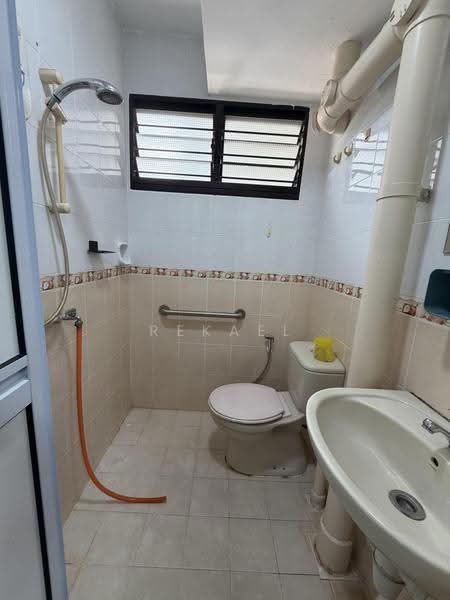 515 Bedok North Avenue 2, 515 Bedok North Avenue 2, Bedok / Upper East Coast, Room Rental, 721 sqft, HDB Flat For Rent, by Rekael Das, 500262956 - PropertyGuru.com.sg