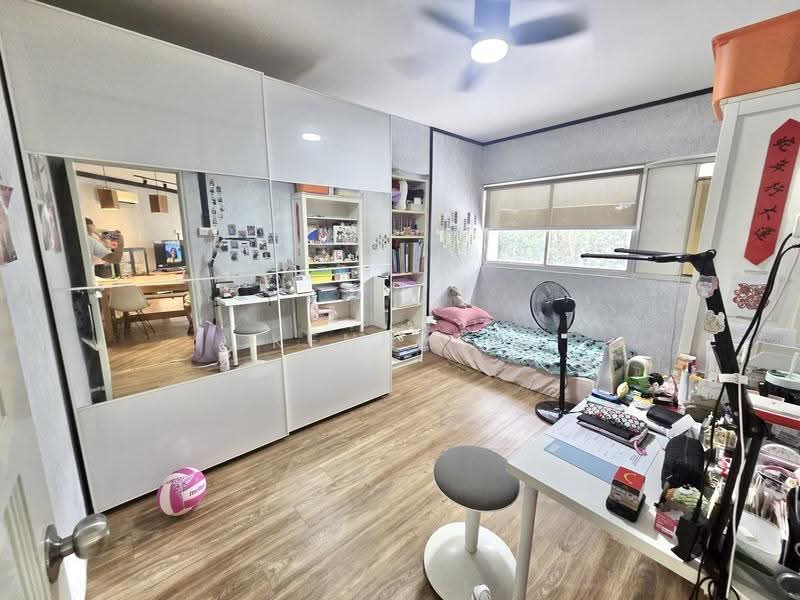 105 Tampines Street 11, 105 Tampines Street 11, Pasir Ris / Tampines, 3 Bedrooms, 1,259 sqft, HDB Flat For Sale, by Kenneth Yeo, 500262958 - Bedroom - PropertyGuru.com.sg
