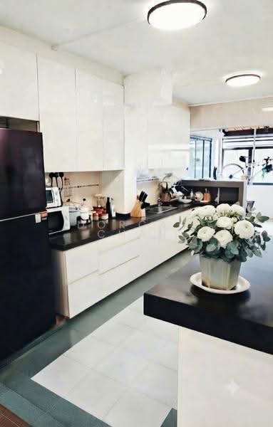 826 Yishun Street 81, 826 Yishun Street 81, Sembawang / Yishun, 3 Bedrooms, 1,572 sqft, HDB Flat For Sale, by Dorcas Chan, 500262972 - Kitchen - PropertyGuru.com.sg