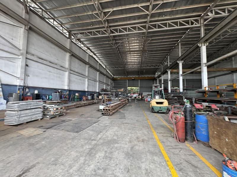 Ground Floor I Overhead Crane I Direct Access I Factory, Boon Lay / Jurong / Tuas, 13,000 sqft, Factory / Workshop (B2) For Rent, by Gabriel Tan 陈玟志, 500262974 - Interior - CommercialGuru.com.sg