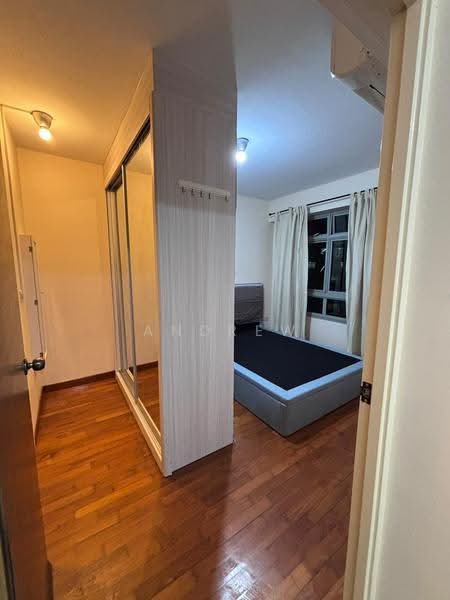 459 Segar Road, 459 Segar Road, Dairy Farm / Bukit Panjang / Choa Chu Kang, 2 Bedrooms, 68 sqft, HDB Flat For Rent, by Andrew Yong, 500262978 - Master bedroom - PropertyGuru.com.sg