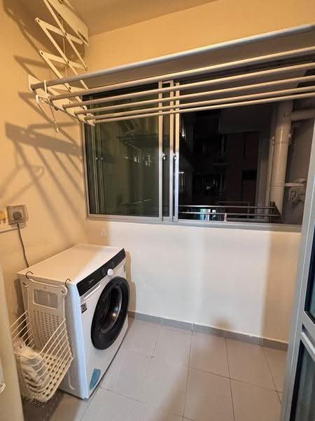 459 Segar Road, 459 Segar Road, Dairy Farm / Bukit Panjang / Choa Chu Kang, 2 Bedrooms, 68 sqft, HDB Flat For Rent, by Andrew Yong, 500262978 - Balcony - PropertyGuru.com.sg