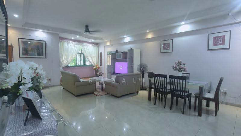 687A Woodlands Drive 75, 687A Woodlands Drive 75, Admiralty / Woodlands, 3 Bedrooms, 1,227 sqft, HDB Flat For Sale, by Razali Sarmiten, 500262989 - Living Room - PropertyGuru.com.sg