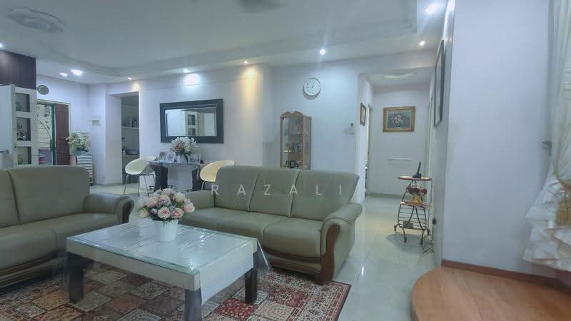 687A Woodlands Drive 75, 687A Woodlands Drive 75, Admiralty / Woodlands, 3 Bedrooms, 1,227 sqft, HDB Flat For Sale, by Razali Sarmiten, 500262989 - Living Room - PropertyGuru.com.sg