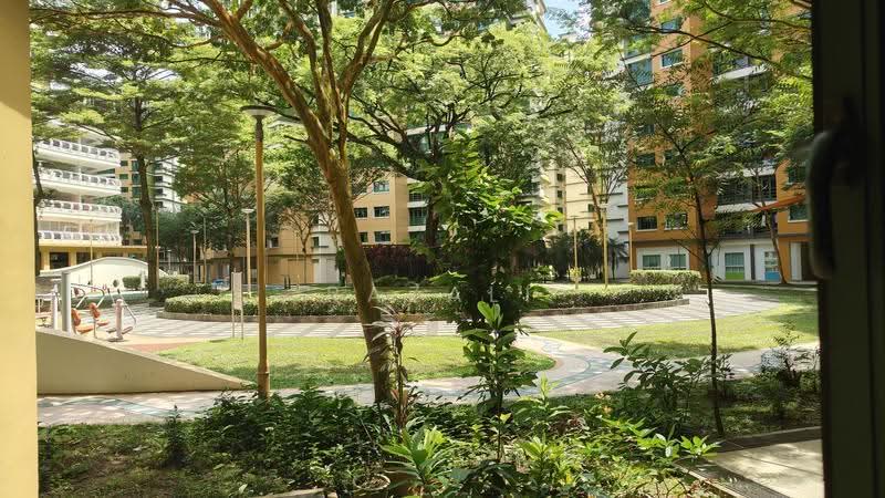 687A Woodlands Drive 75, 687A Woodlands Drive 75, Admiralty / Woodlands, 3 Bedrooms, 1,227 sqft, HDB Flat For Sale, by Razali Sarmiten, 500262989 - Green Exterior - PropertyGuru.com.sg