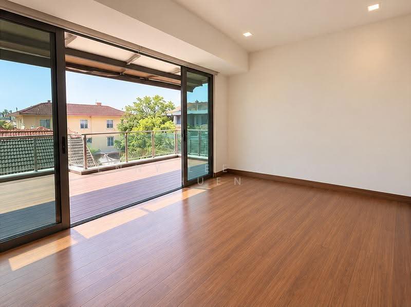 Serangoon Gardens, Berwick Drive, Hougang / Punggol / Sengkang, 5 Bedrooms, 4,332 sqft, Semi-Detached House For Rent, by Jenny Lee Siew Chuen, 500262990 - Bedroom 4 (L3) - PropertyGuru.com.sg
