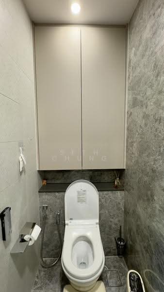 Parksuites, 18 Holland Grove Road, Tanglin / Holland / Bukit Timah, 2 Bedrooms, 786 sqft, Condominium For Sale, by Seth Chung, 500262994 - Bathroom - PropertyGuru.com.sg