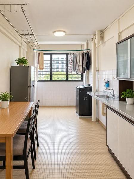 304 Clementi Avenue 4, 304 Clementi Avenue 4, Buona Vista / West Coast / Clementi New Town, Room Rental, 100 sqft, HDB Flat For Rent, by Kelly Leong, 500262995 - Kitchen - PropertyGuru.com.sg
