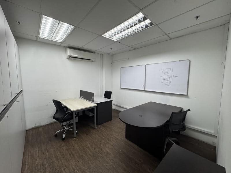 Direct Access I Ceiling 10m I 2 Large Roller Shutters I Factory, Boon Lay / Jurong / Tuas, 35,000 sqft, Factory / Workshop (B2) For Rent, by Gabriel Tan 陈玟志, 500262998 - Study - CommercialGuru.com.sg