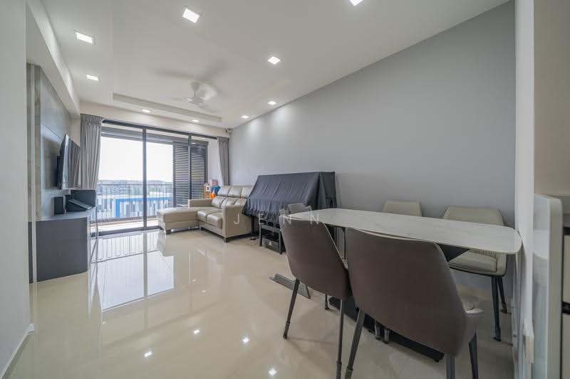 Westwood Residences EC, 188 Westwood Avenue, Boon Lay / Jurong / Tuas, 3 Bedrooms, 1,033 sqft, Condominium For Sale, by Jenn Tan, 500263006 - Living Room - PropertyGuru.com.sg