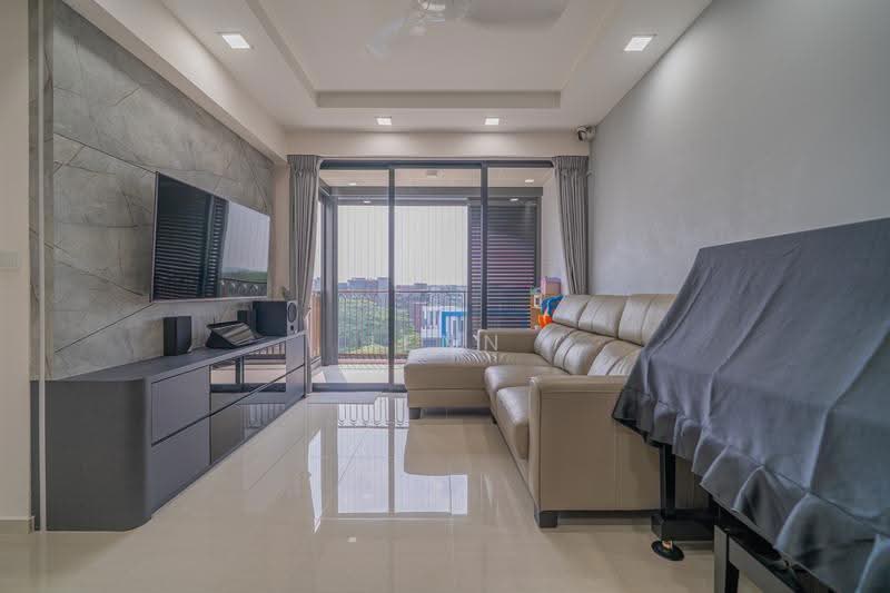Westwood Residences EC, 188 Westwood Avenue, Boon Lay / Jurong / Tuas, 3 Bedrooms, 1,033 sqft, Condominium For Sale, by Jenn Tan, 500263006 - Living Room - PropertyGuru.com.sg
