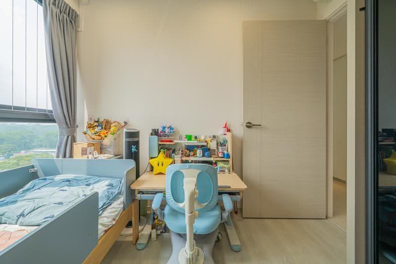 Westwood Residences EC, 188 Westwood Avenue, Boon Lay / Jurong / Tuas, 3 Bedrooms, 1,033 sqft, Condominium For Sale, by Jenn Tan, 500263006 - Common Bedroom 2 - PropertyGuru.com.sg