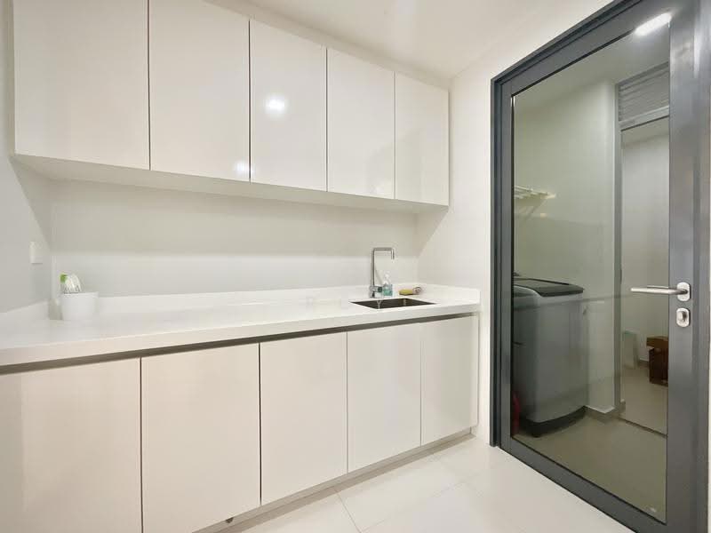 SkyPark Residences, Sembawang Drive, Sembawang / Yishun, 4 Bedrooms, 1,238 sqft, Condominium For Sale, by Roy Liang, 500263009 - Kitchen - PropertyGuru.com.sg