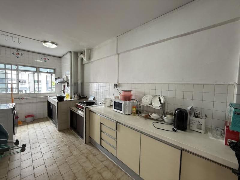 163 Bukit Batok Street 11, 163 Bukit Batok Street 11, Dairy Farm / Bukit Panjang / Choa Chu Kang, 3 Bedrooms, 1,130 sqft, HDB Flat For Sale, by Sofia Zhang, 500263011 - Kitchen - PropertyGuru.com.sg