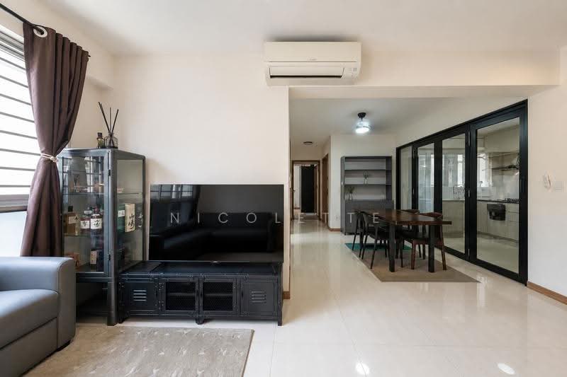 109C Canberra Walk, 109C Canberra Walk, Sembawang / Yishun, 3 Bedrooms, 1,011 sqft, HDB Flat For Sale, by Nicolette Ho, 500263014 - Living Room - PropertyGuru.com.sg