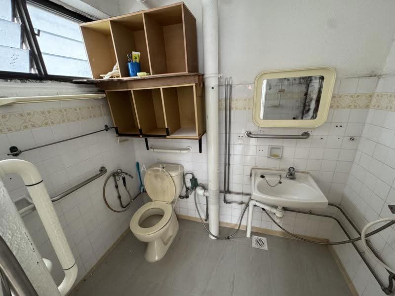 408 Sin Ming Avenue, 408 Sin Ming Avenue, Ang Mo Kio / Bishan / Thomson, 3 Bedrooms, 1,292 sqft, HDB Flat For Sale, by Andrew Wong, 500263016 - Bathroom - PropertyGuru.com.sg