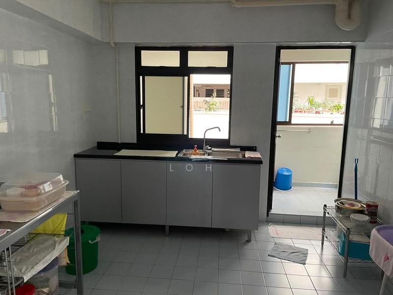 762 Bedok Reservoir View, 762 Bedok Reservoir View, Bedok / Upper East Coast, 3 Bedrooms, 1,206 sqft, HDB Flat For Sale, by Loh Yeow Meng, 500263028 - Kitchen - PropertyGuru.com.sg