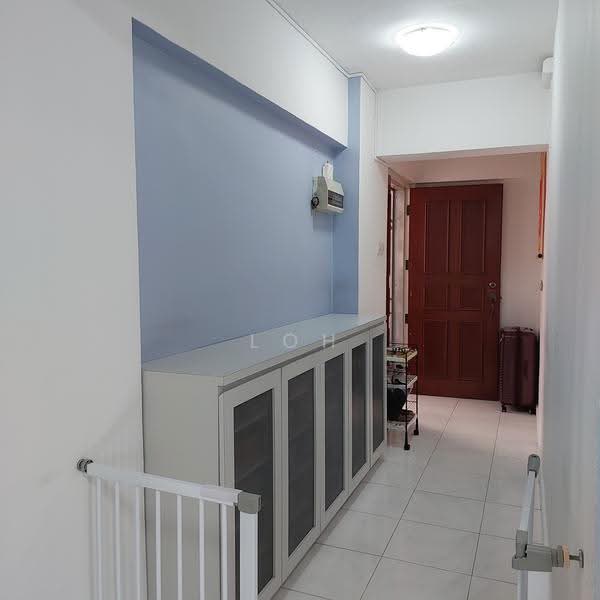 762 Bedok Reservoir View, 762 Bedok Reservoir View, Bedok / Upper East Coast, 3 Bedrooms, 1,206 sqft, HDB Flat For Sale, by Loh Yeow Meng, 500263028 - Entrance - PropertyGuru.com.sg