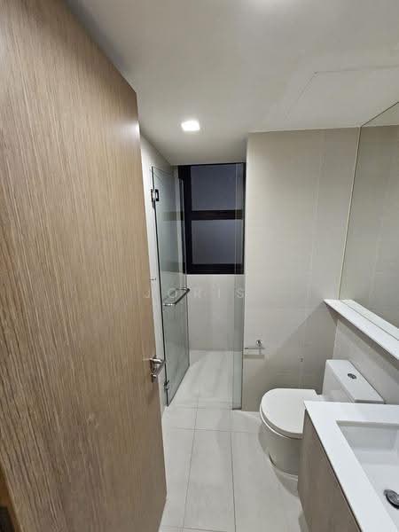 Westwood Residences EC, 186 Westwood Avenue, Boon Lay / Jurong / Tuas, 2 Bedrooms, 764 sqft, Condominium For Sale, by Joris Tan, 500263030 - Bathroom - PropertyGuru.com.sg