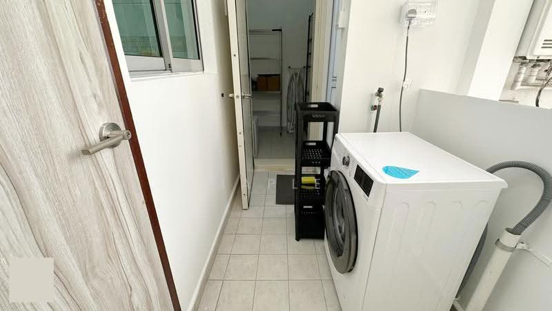 Bishan Loft, 31 Bishan Street 11, Ang Mo Kio / Bishan / Thomson, Room Rental, 150 sqft, Condominium For Rent, by Maple Yap, 500263036 - Laundry - PropertyGuru.com.sg