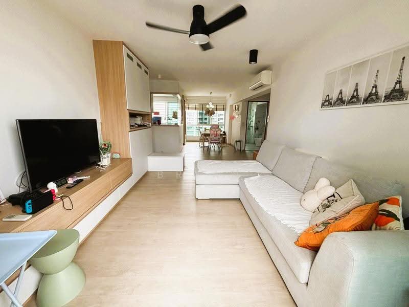 270A Punggol Field, 270A Punggol Field, Hougang / Punggol / Sengkang, 3 Bedrooms, 1,238 sqft, HDB Flat For Sale, by Bryan Liu, 500263045 - Living Room - PropertyGuru.com.sg
