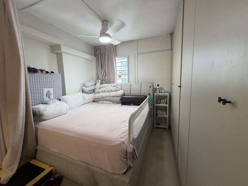 218 Lorong 8 Toa Payoh, 218 Lorong 8 Toa Payoh, Balestier / Toa Payoh, Room Rental, 150 sqft, HDB Flat For Rent, by Megan Yvonne, 500263058 - Bedroom - PropertyGuru.com.sg