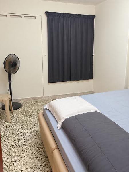 218 Lorong 8 Toa Payoh, 218 Lorong 8 Toa Payoh, Balestier / Toa Payoh, Room Rental, 150 sqft, HDB Flat For Rent, by Megan Yvonne, 500263058 - Bedroom - PropertyGuru.com.sg