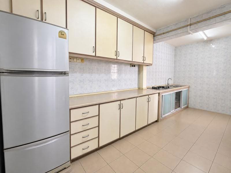 218 Lorong 8 Toa Payoh, 218 Lorong 8 Toa Payoh, Balestier / Toa Payoh, Room Rental, 150 sqft, HDB Flat For Rent, by Megan Yvonne, 500263058 - Kitchen - PropertyGuru.com.sg
