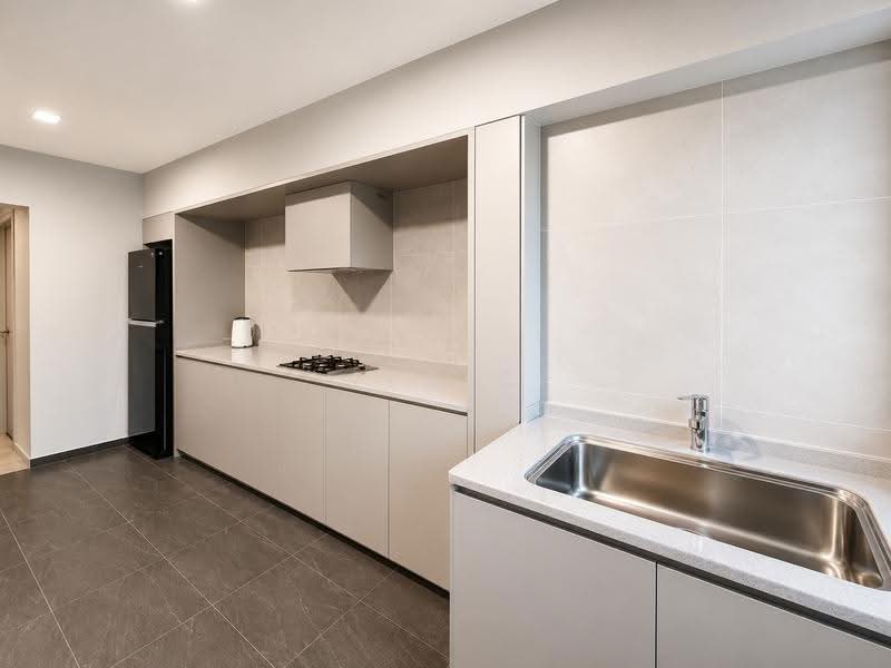 221 Serangoon Avenue 4, , 2 Bedrooms, 721 sqft, HDB Flat For Sale, by Jeric Leong, 500263059 - Kitchen - PropertyGuru.com.sg