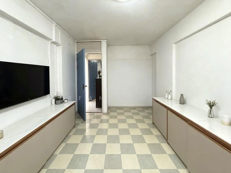 333 Bukit Batok Street 32, 333 Bukit Batok Street 32, Dairy Farm / Bukit Panjang / Choa Chu Kang, 2 Bedrooms, 688 sqft, HDB Flat For Sale, by Irfan Ramzi, 500263061 - Living Room - PropertyGuru.com.sg