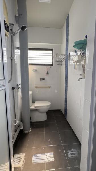 842 Woodlands Street 82, 842 Woodlands Street 82, Admiralty / Woodlands, 3 Bedrooms, 904 sqft, HDB Flat For Sale, by Rita Sabar, 500263074 - Bathroom - PropertyGuru.com.sg