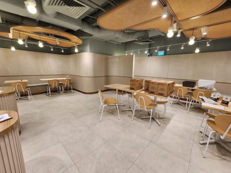Lucky Plaza, 304 Orchard Road, Orchard / River Valley, 1,453 sqft, Food & Beverage For Rent, by Nancy Tey, 500263088 - Interior - CommercialGuru.com.sg