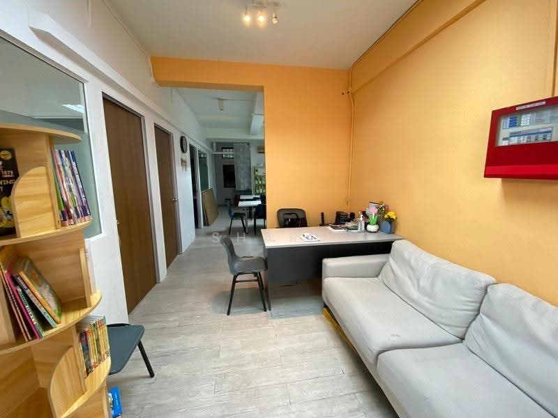 8 Lorong 7 Toa Payoh, 8 8, Balestier / Toa Payoh, 1,400 sqft, Shop / Shophouse For Sale, by Ssharon Loh, 500263109 - CommercialGuru.com.sg
