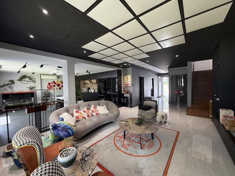 Classical Demi-D, Renovated with Good move-in condition, big regular land with wide frontage, Seletar Hills Estate - call 8130 3636 to view now!, Seletar / Yio Chu Kang, 6 Bedrooms, 5,000 sqft, Semi-Detached House For Sale, by Kim Yan 金燕, 500263128 - Living Room - PropertyGuru.com.sg