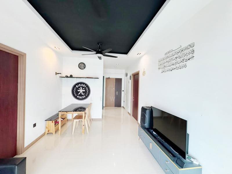 413a Northshore drive, Northshore Drive, 2 Bedrooms, 721 sqft, HDB Flat For Sale, by Lewis Ho, 500263133 - Living Room - PropertyGuru.com.sg