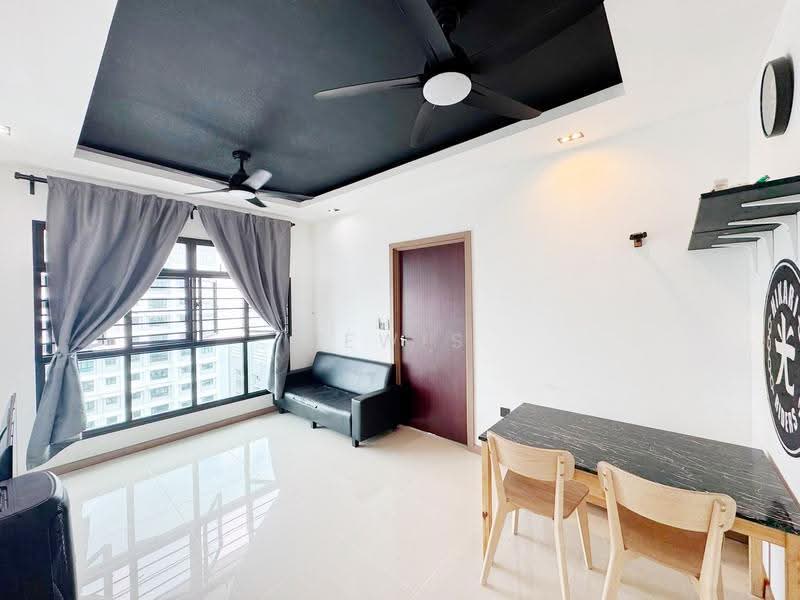 413a Northshore drive, Northshore Drive, 2 Bedrooms, 721 sqft, HDB Flat For Sale, by Lewis Ho, 500263133 - Living Room - PropertyGuru.com.sg