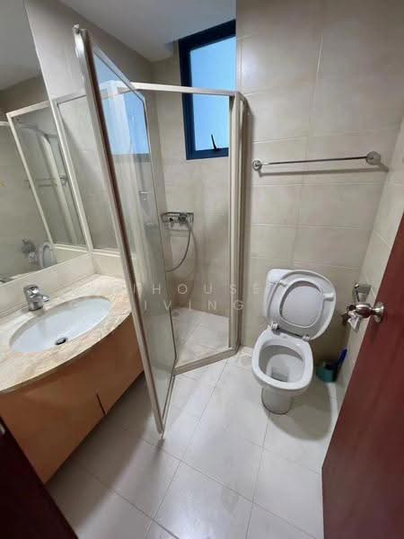 Blue Horizon, 21 West Coast Crescent, Buona Vista / West Coast / Clementi New Town, Room Rental, 100 sqft, Condominium For Rent, by ling, 500263136 - Bathroom - PropertyGuru.com.sg