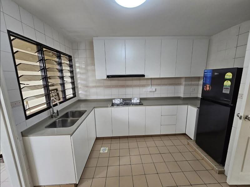 Grande Vista, 20 Cactus Drive, Seletar / Yio Chu Kang, 4 Bedrooms, 2,024 sqft, Condominium For Rent, by Ken Poh, 500263145 - Kitchen - PropertyGuru.com.sg